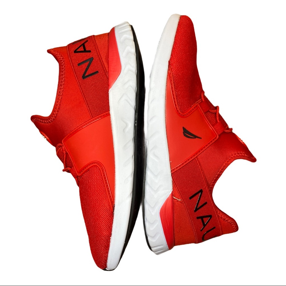 🆕 NWT! RED MONO/BLACK POP NAUTICA SHOES SIZE 4